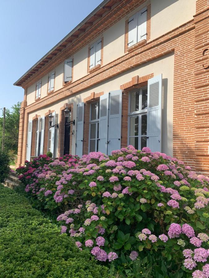 Chambre D'Hotes Et Table D'Hotes Domaine De La Terrasse Sas Et Gite Anda Montauban Lacourt-Saint-Pierre Kültér fotó